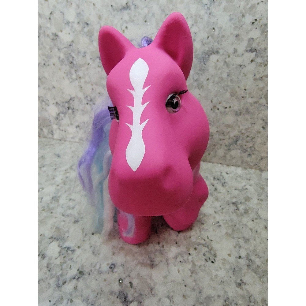 Hasbro My Little Pony G3 Y2K Pink Pony Figure Blue Saddle Heart Cutie Mark - Picture 4 of 12
